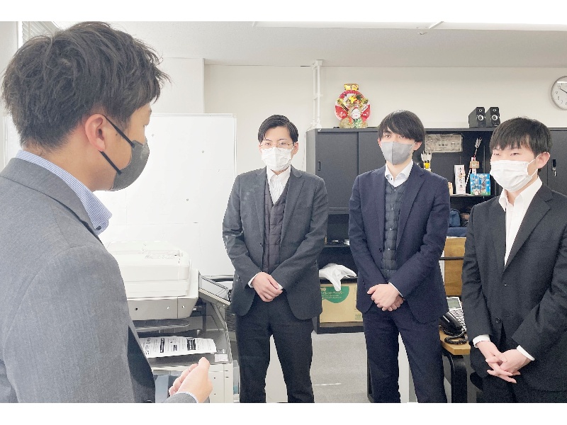 毎日念入りに打ち合わせします。の画像