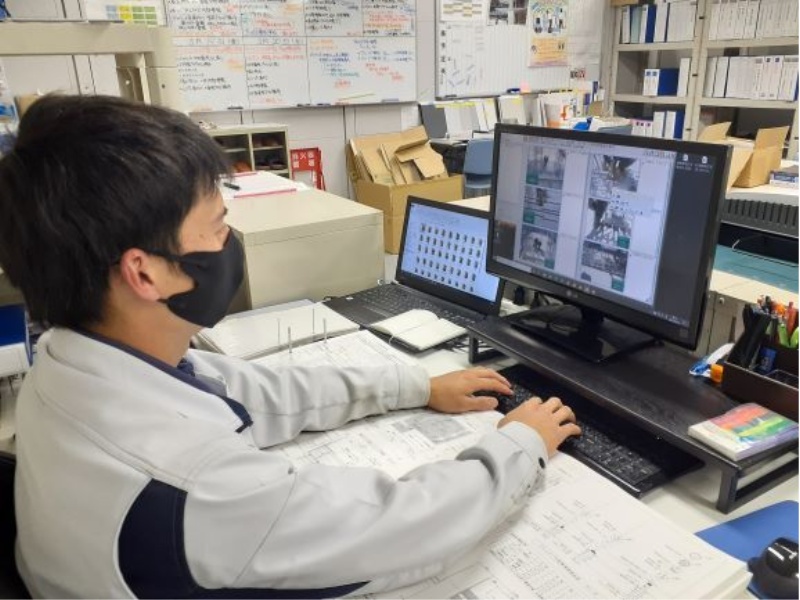 建築現場02 毎日、数十枚の写真を撮影し その記録管理もしっかり行います。の画像