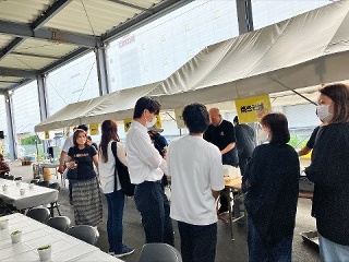 滋賀工場の納涼祭に内定者の方が来てくれました!!の画像